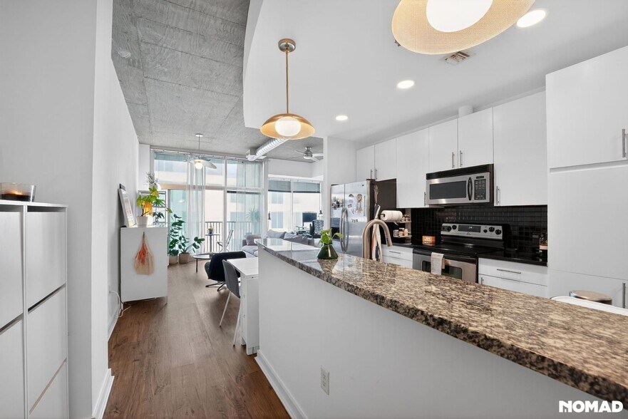 Building Photo - 943 Peachtree St NE