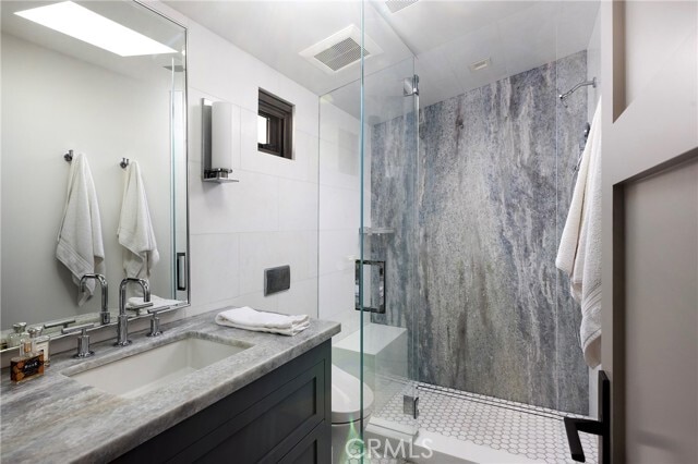 Building Photo - 7 Seabreeze Terrace