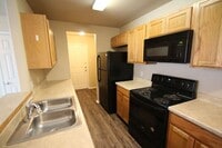 Building Photo - PERFECT 3/2 Duplex in AWESOME Fort Worth Location! ALL Kitchen Appliances Included ~ Full Size Wa...