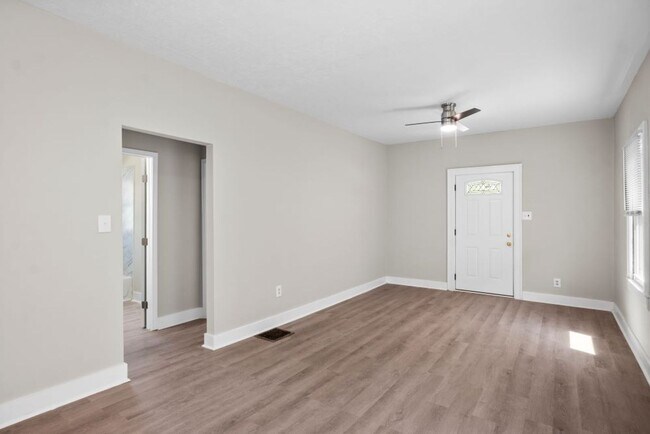 Building Photo - 4204 Hale Ave
