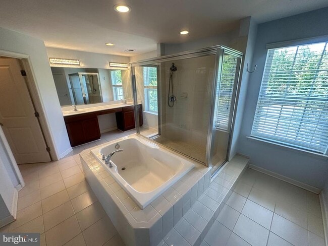 Building Photo - 7045 Sand Cherry Way