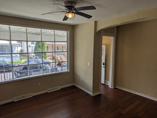 Building Photo - 52 Terrace St