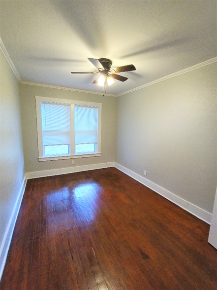 Building Photo - 186 E Brazell St