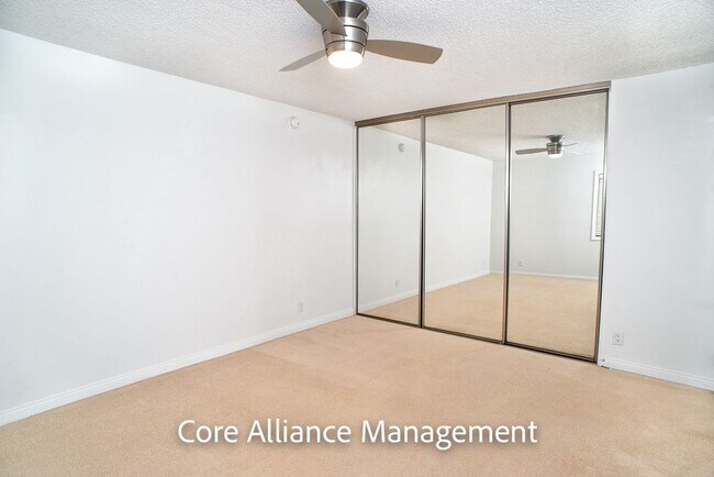 Building Photo - 18200 Andrea Cir S