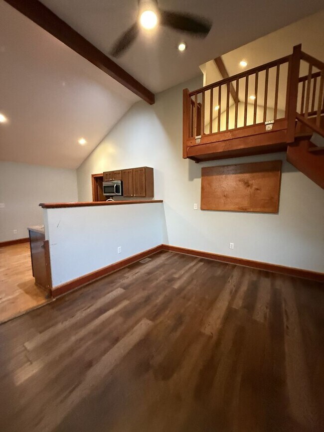 Building Photo - 7276 Tiger Dr