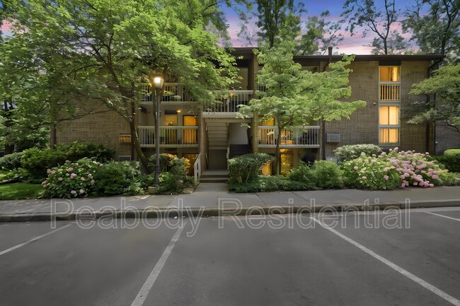 Building Photo - 1570 Moorings Dr