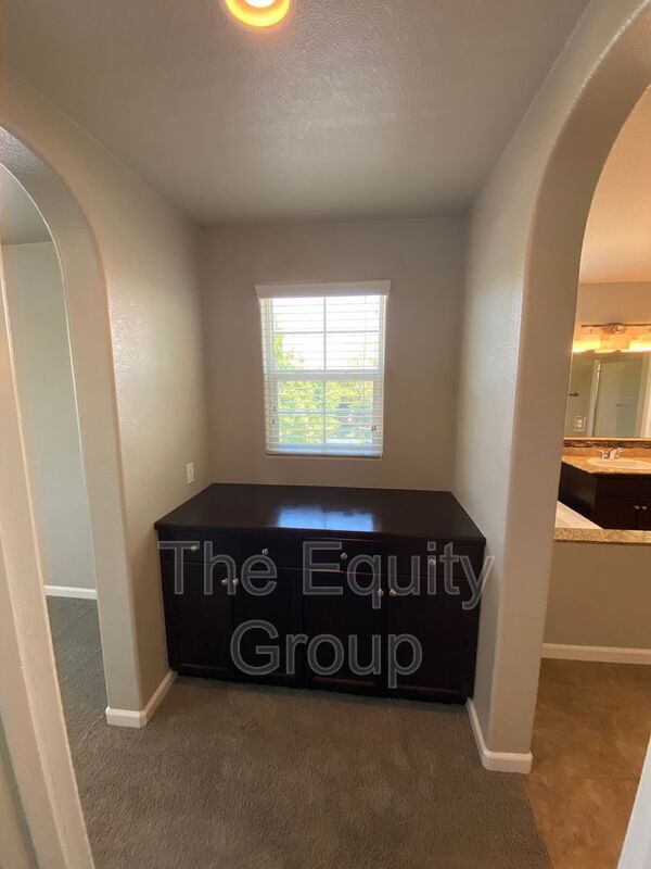 Building Photo - 3461 Alcove Way