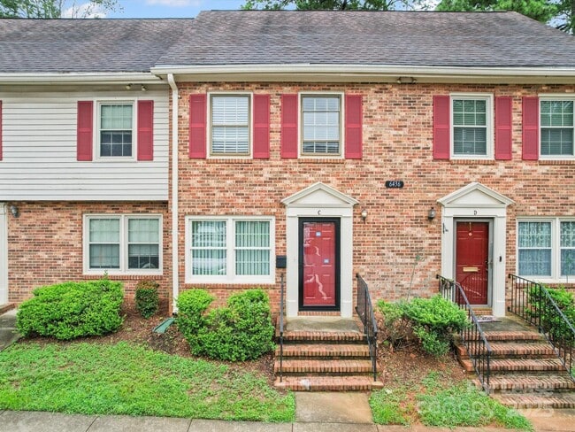Building Photo - 6436 Old Pineville Rd