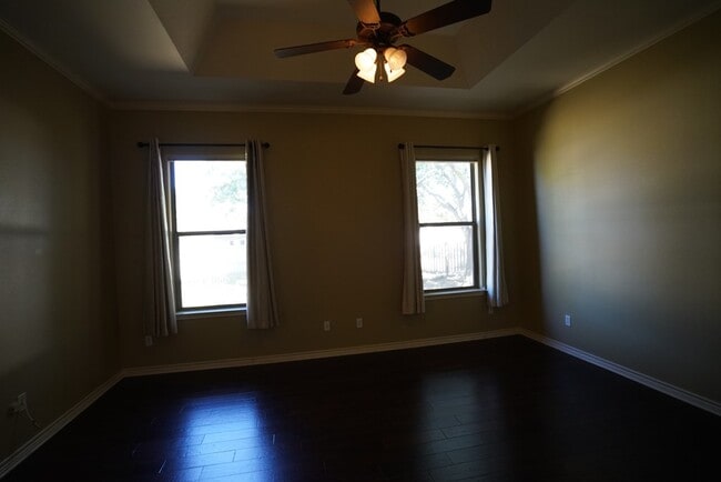 Building Photo - 2801 Indian Wells Dr E
