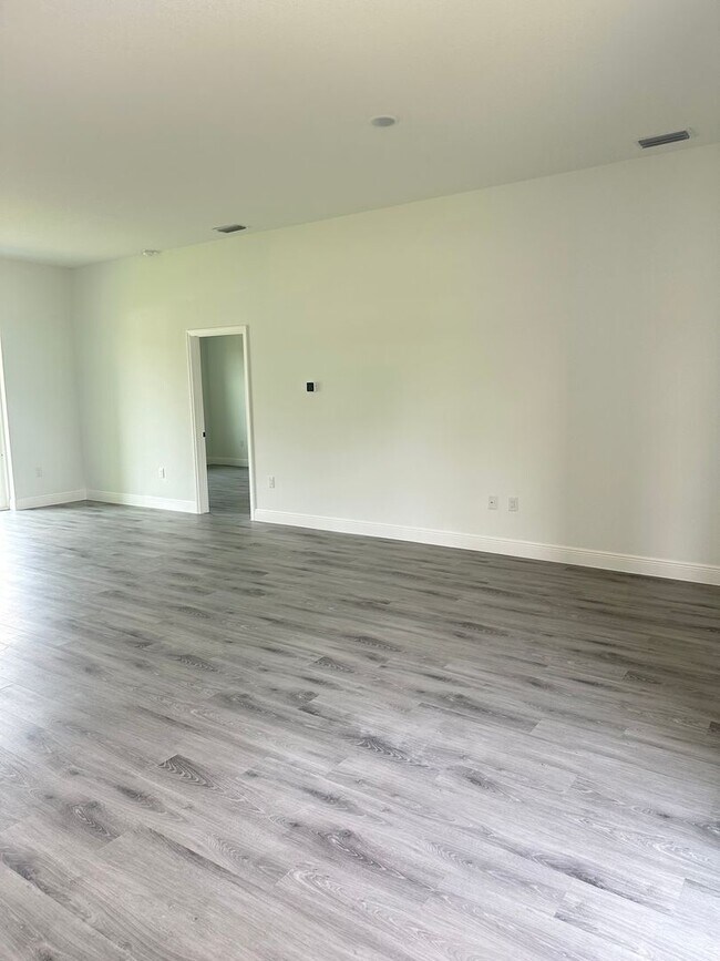 Building Photo - 13015 SW 76th Ct