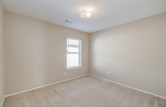 Building Photo - 14731 Country Rose Ln