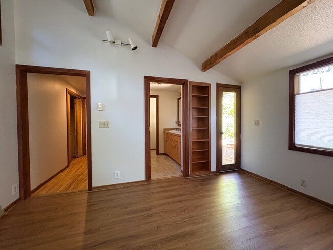 Building Photo - 3060 Onyx St