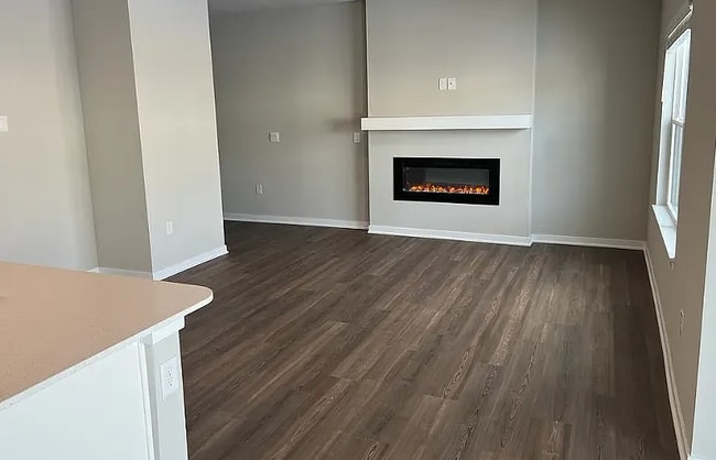 Building Photo - 309 Juniper Dr