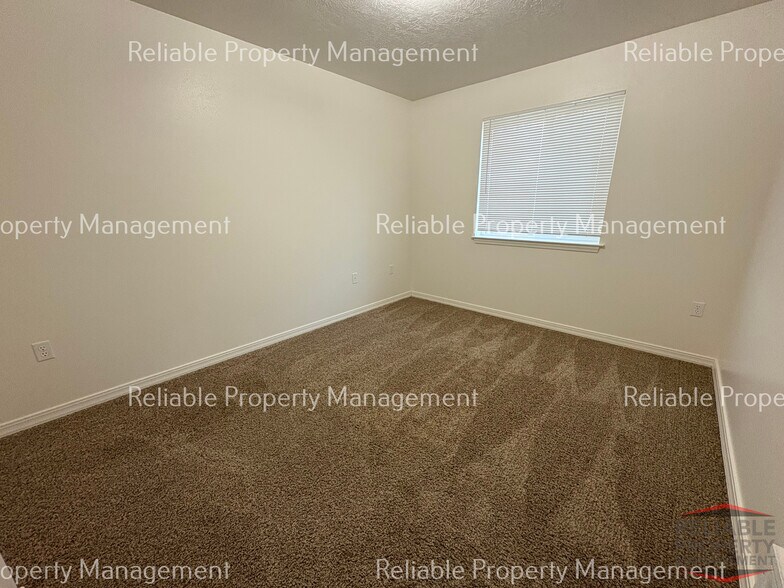 Building Photo - 2234 Meppen Dr