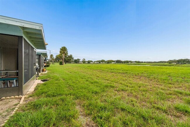 Building Photo - 11110 Carriage Hill Dr