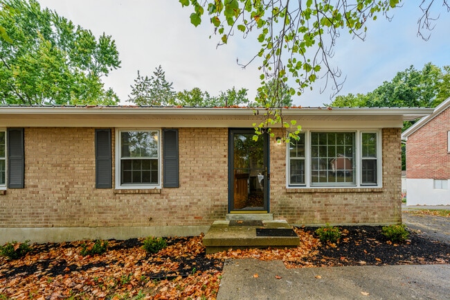 Building Photo - 4065 Foxe Basin Rd