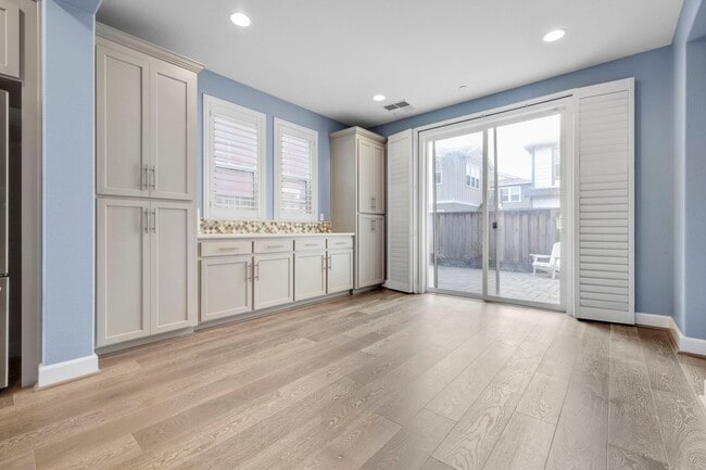 Building Photo - Stunning 4 Bedroom in the Dunes - Available for showings March 2nd