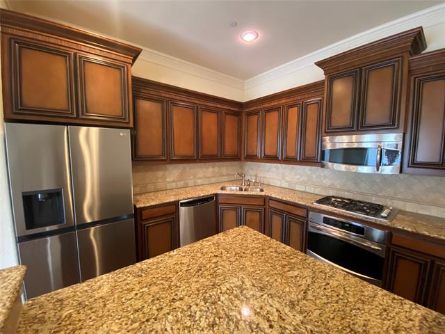 Building Photo - 4037 Winsor Dr