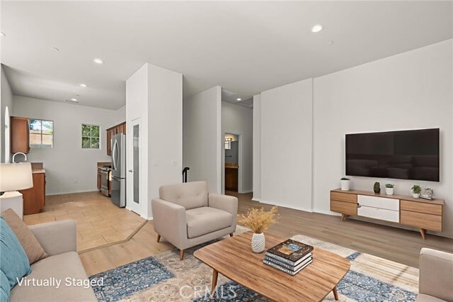 Building Photo - 5310 Colodny Dr