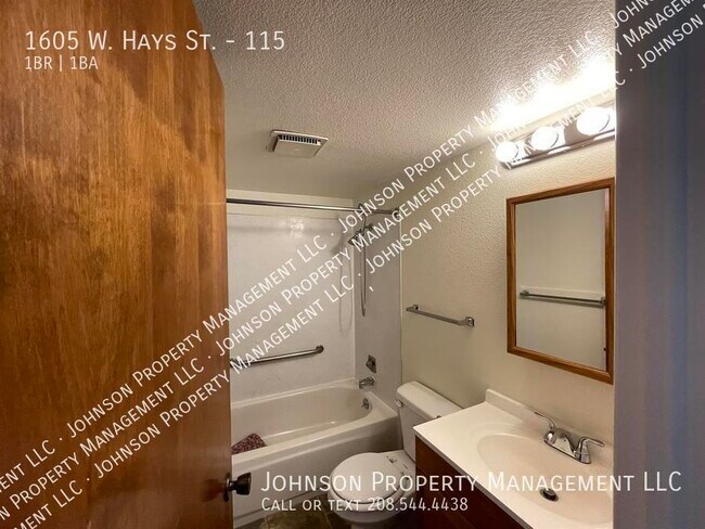 Building Photo - 1605 W Hays St
