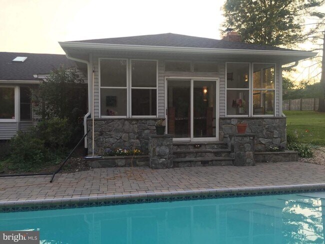 Building Photo - 1707 Merrifields Dr