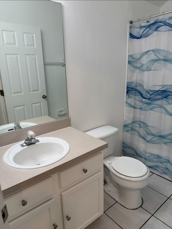 Building Photo - 2135 Jessa Dr
