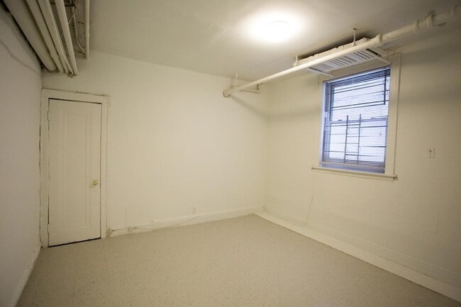 Floorplan - 5034-5046 S. Woodlawn Avenue