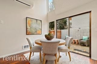 Building Photo - 2 br, 2.5 bath House - 12512 SE 42nd St # 512