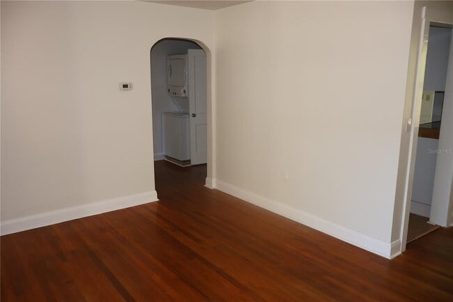 Building Photo - 3815 W De Leon St