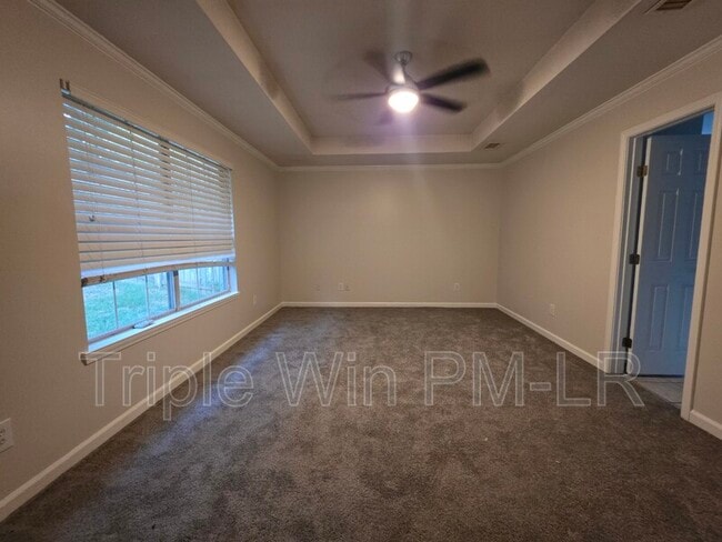 Building Photo - 12512 Woodbury Dr