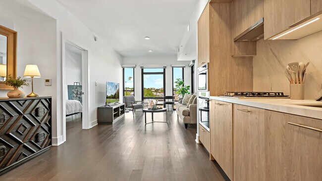 Building Photo - 1926 6th St NW