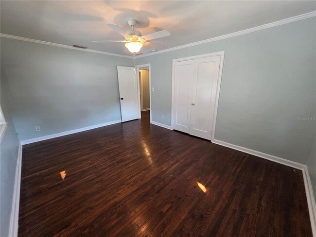 Building Photo - 775 20th Ave N