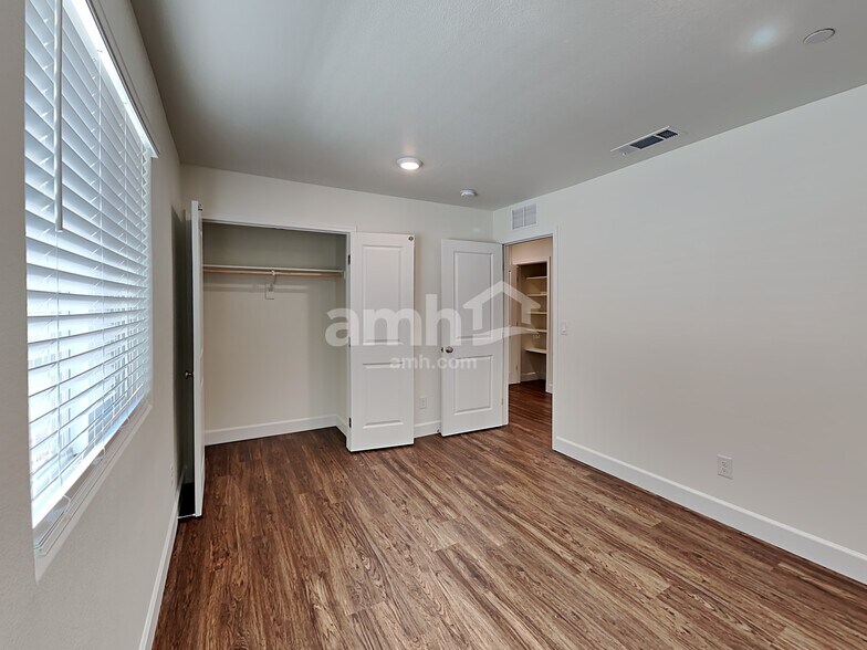 Building Photo - 79 Foxridge Swings Ln