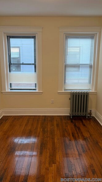 Building Photo - 27 Park Dr