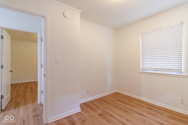 Building Photo - 1826 E 66th St