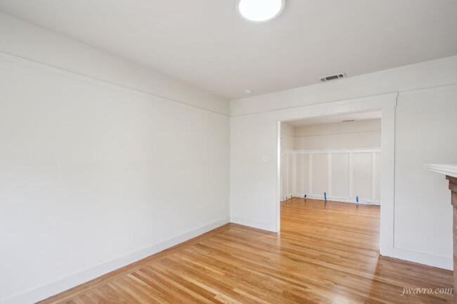 Building Photo - 3955 24th St