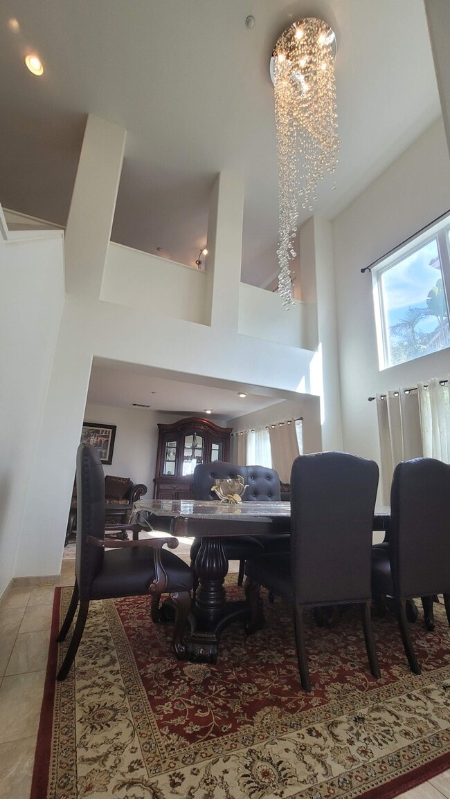 Building Photo - 2422 Pointe Pkwy