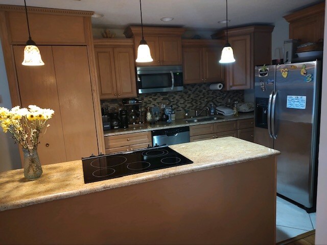 Building Photo - 5003 Starfish Dr SE