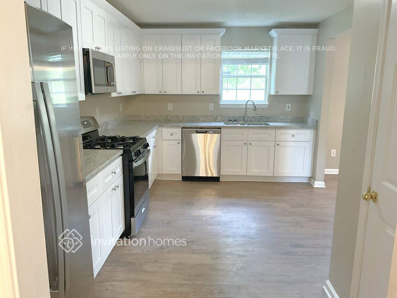 Building Photo - 5941 Colonnade Dr