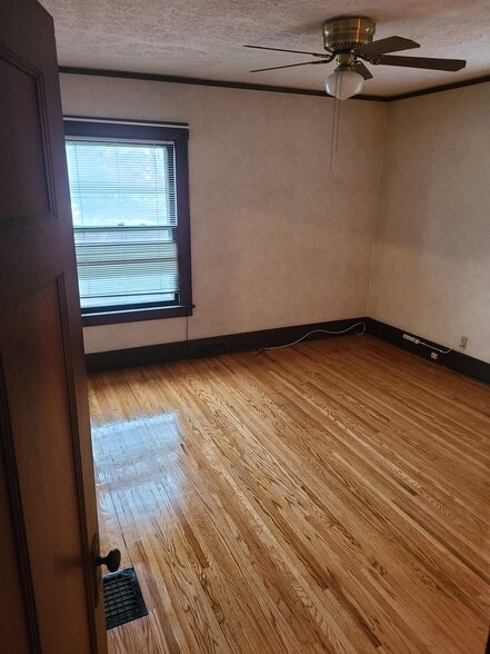 Living room - 11 Cypress Street