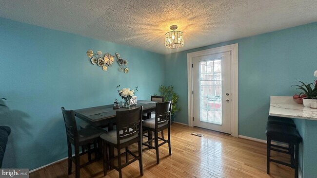 Building Photo - 8111 Brown Ct