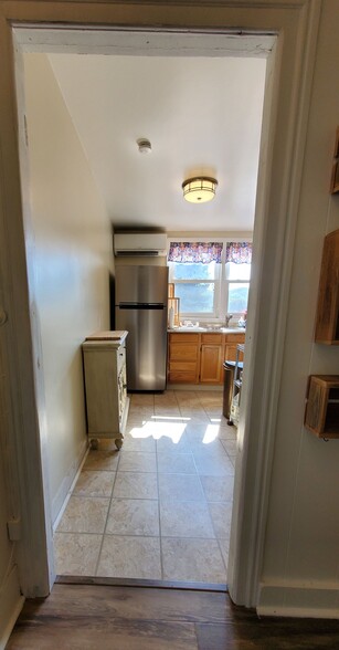 Kitchen - 9ft2in from entrance to fridge - 11 Riverside Avenue