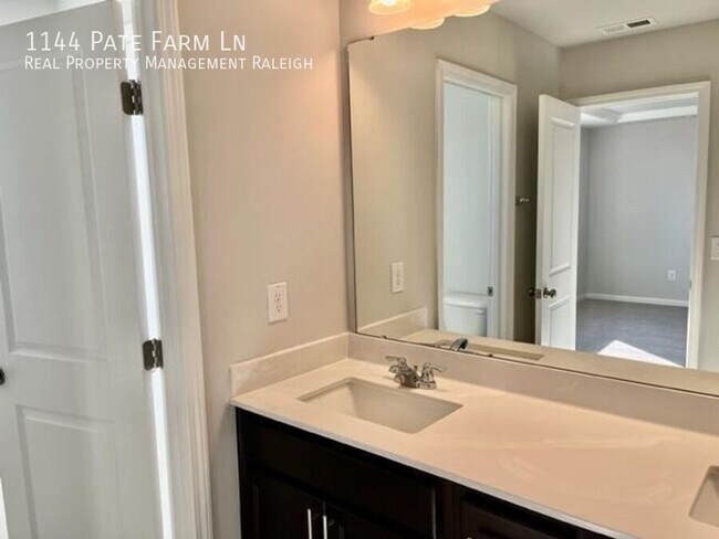 Building Photo - 1144 Pate Farm Ln