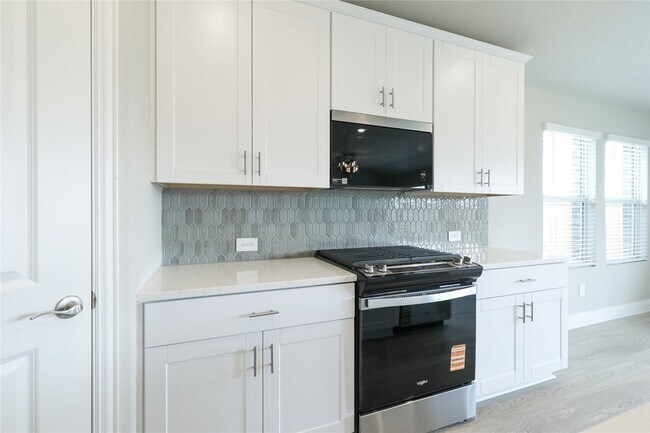 Building Photo - 3405 Pat Mayse Dr