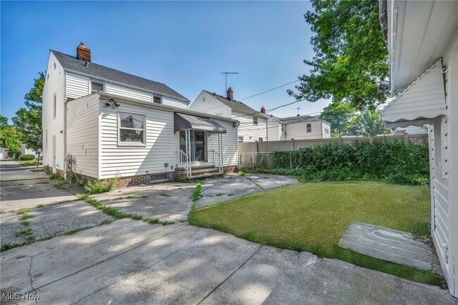 Building Photo - 20270 Ardwell Dr