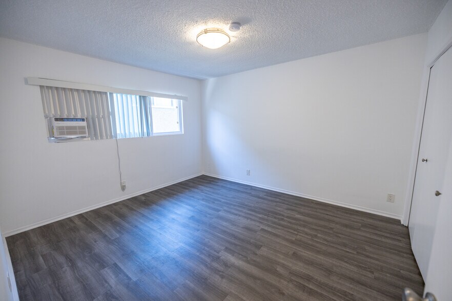 Building Photo - 1737 Glendon Ave