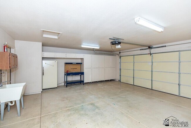 Building Photo - 11845 E 27th Pl