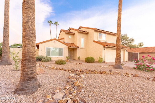 Building Photo - 5625 E Tierra Buena Ln