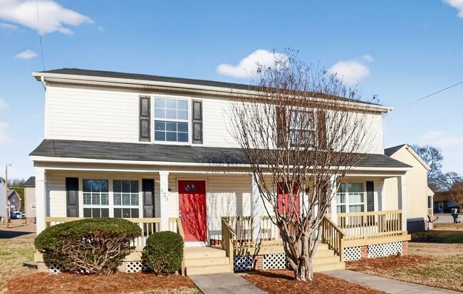 Building Photo - Spacious Two Bedroom Townhome In Kannapolis
