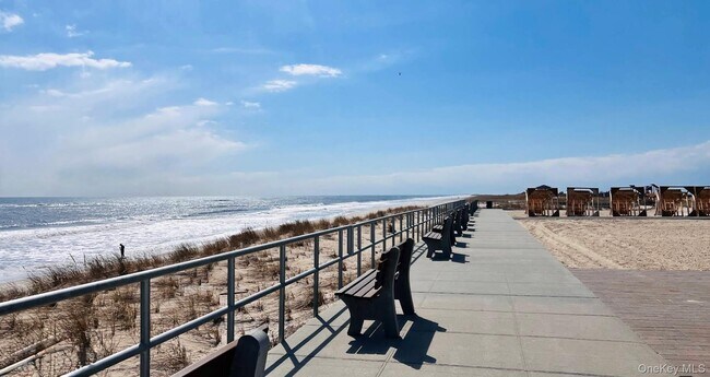 Building Photo - 2 Lafayette Dr